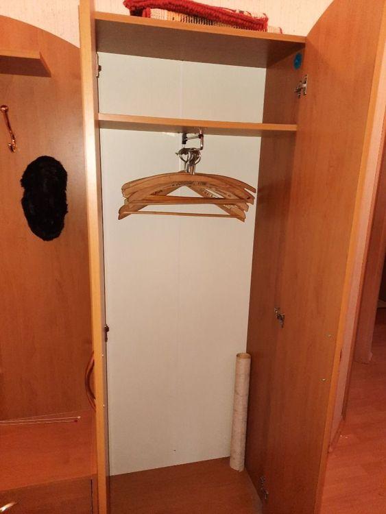 Bild: Wohnzimmerschrank ,Schlafzimmerschrank Garderobe zu verschenken (selbstabbau )